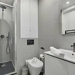 Center Of By Prestige Paris