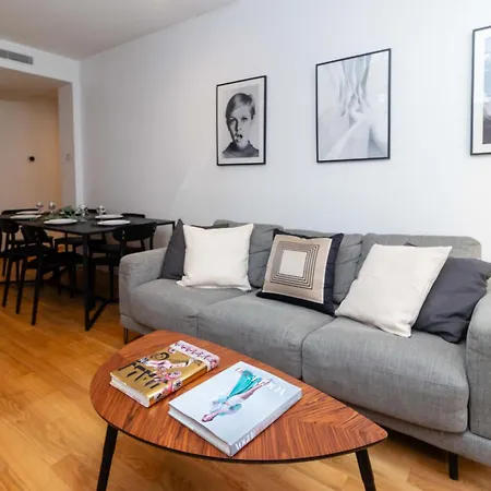 Center Of By Prestige Paris