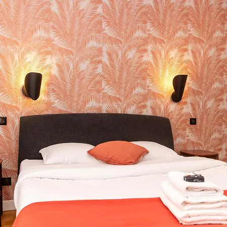 Center Of By Prestige Apartment *