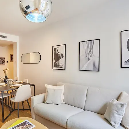 Center Of By Prestige Apartment Paris