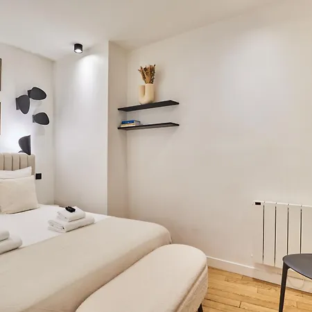 Center Of By Prestige Paris