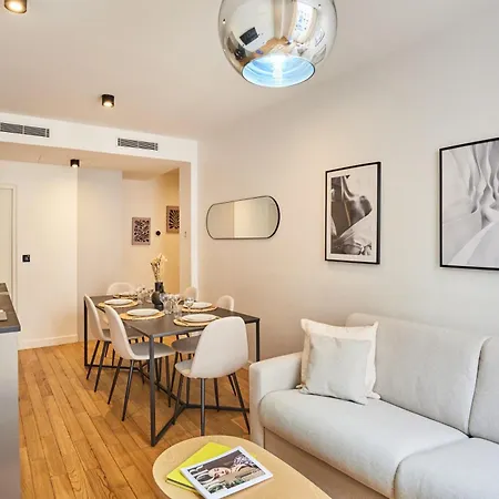 Center Of By Prestige Apartment Paris