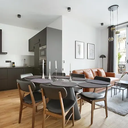 Center Of By Prestige Paříž