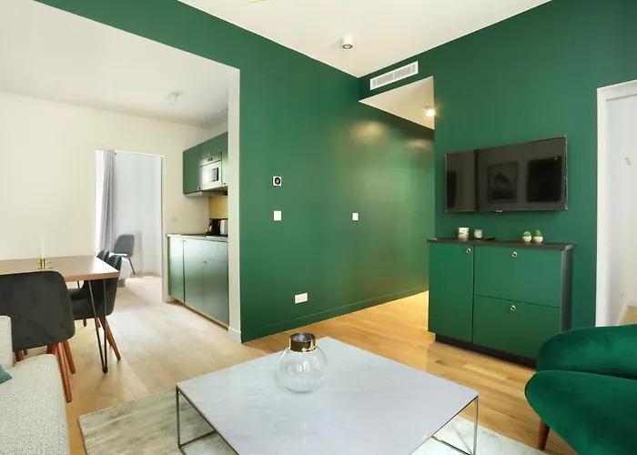 Center Of By Prestige *