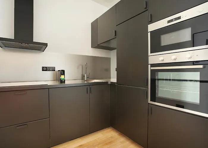 Center Of By Prestige 아파트