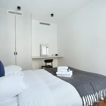 Center Of By Prestige * Paris