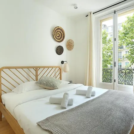Center Of By Prestige Appartement Parijs