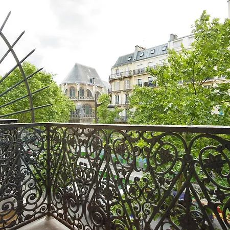 Center Of By Prestige Appartement Parijs